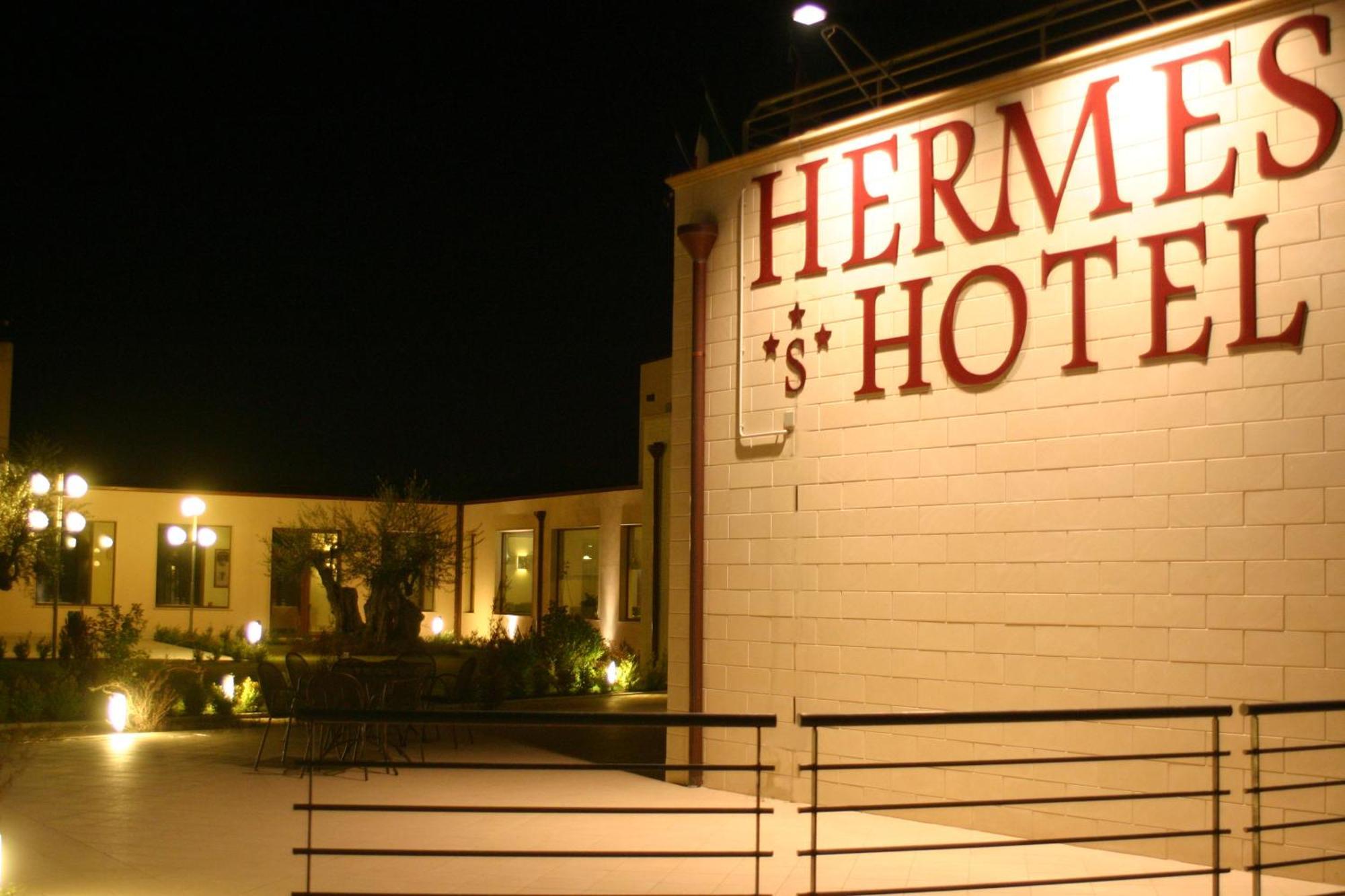 Hermes Hotel โปลิโกโร ภายนอก รูปภาพ